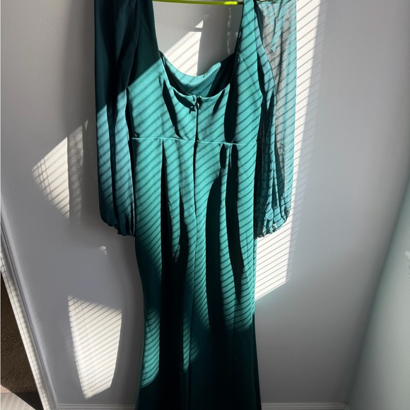 Lulu's Teal Green Backless Maxi Dress with Puff Sleeves - Picture 4 of 5